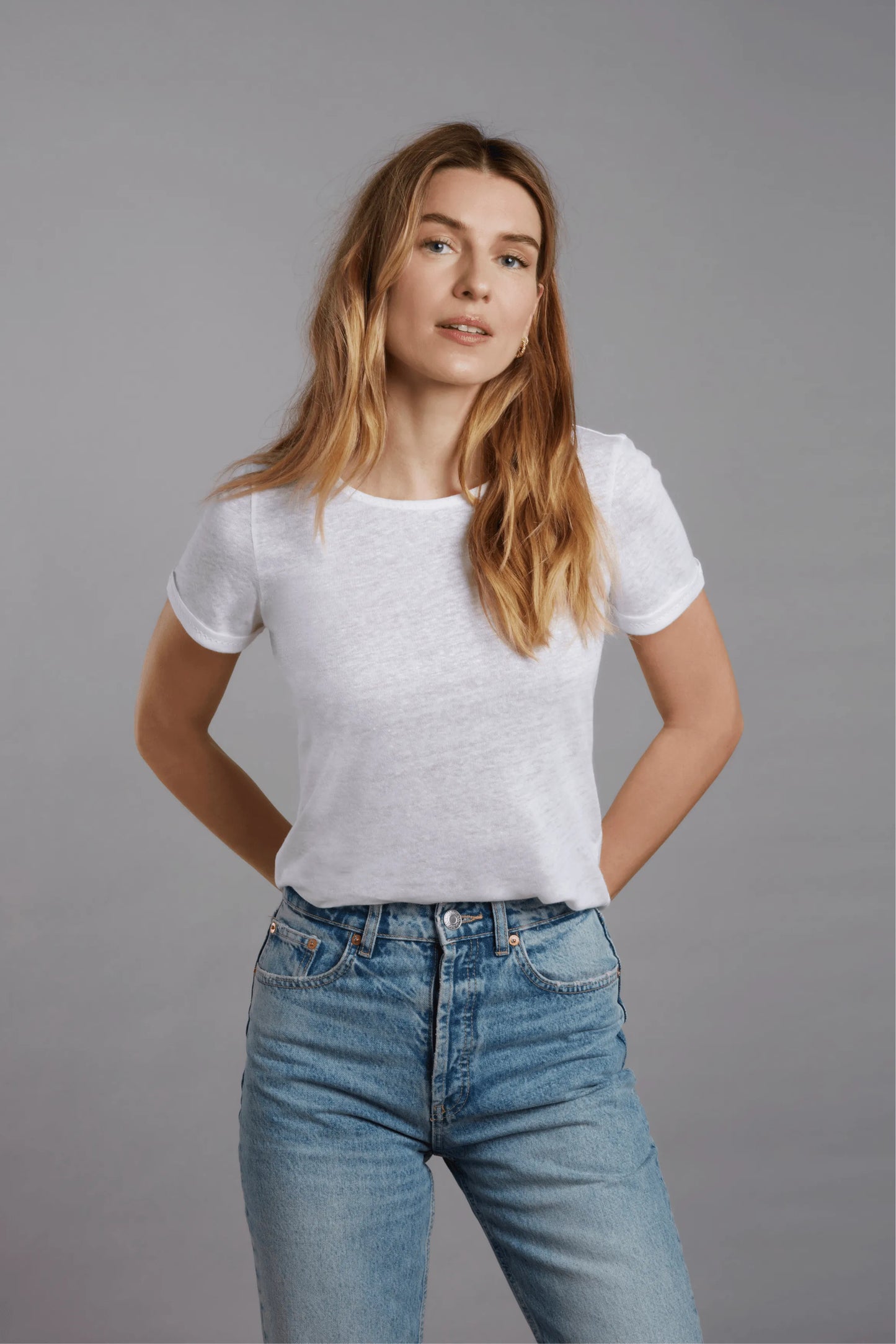 The Amelia Linen T-Shirt