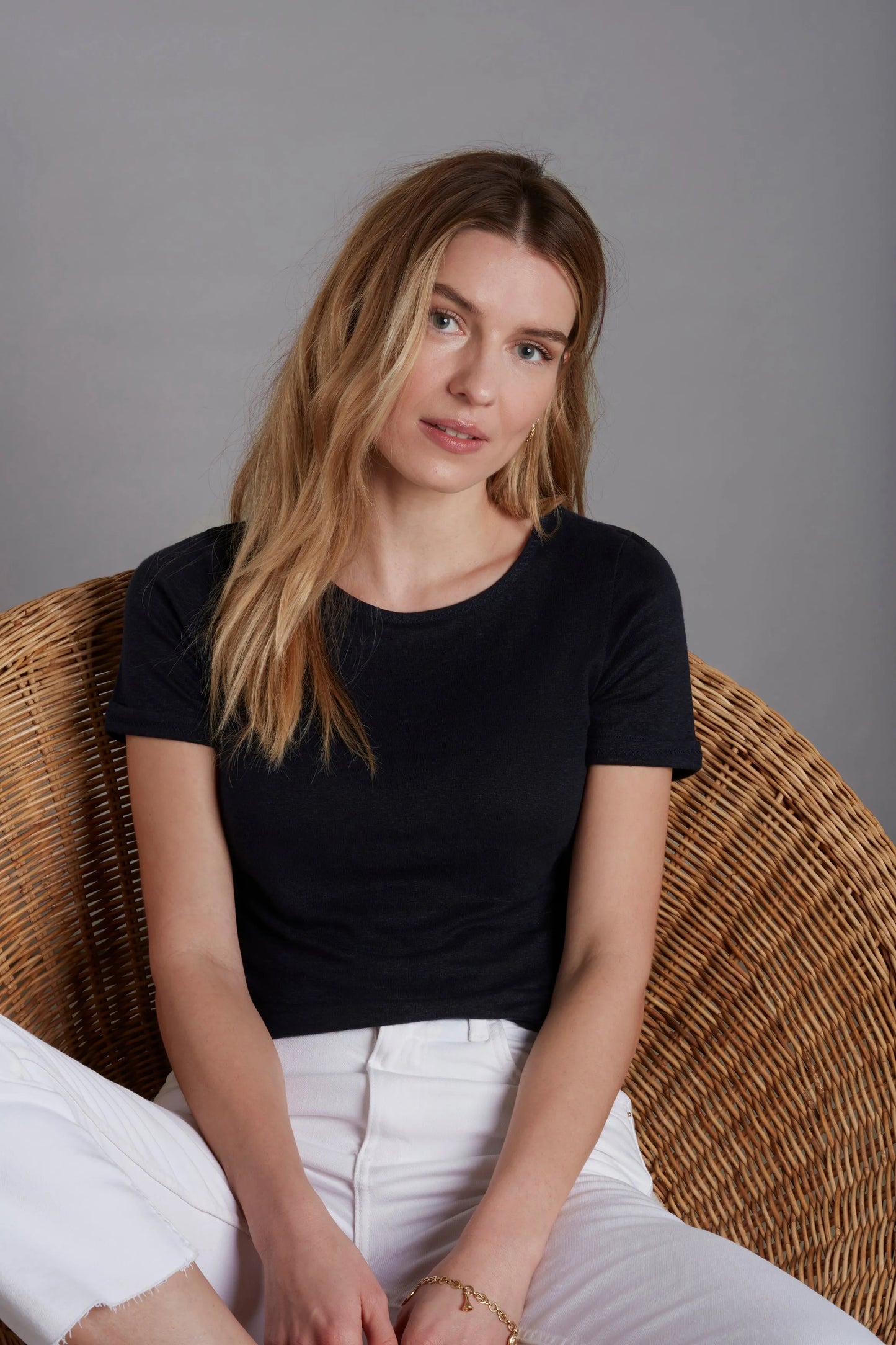 The Amelia Linen T-Shirt